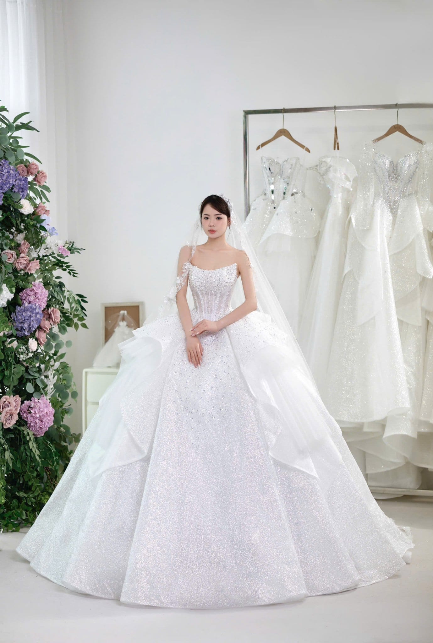 Khói Studio chụp ảnh cưới Vinh phong cách tự nhiên tại đồi chè Thanh Chương Nghệ An